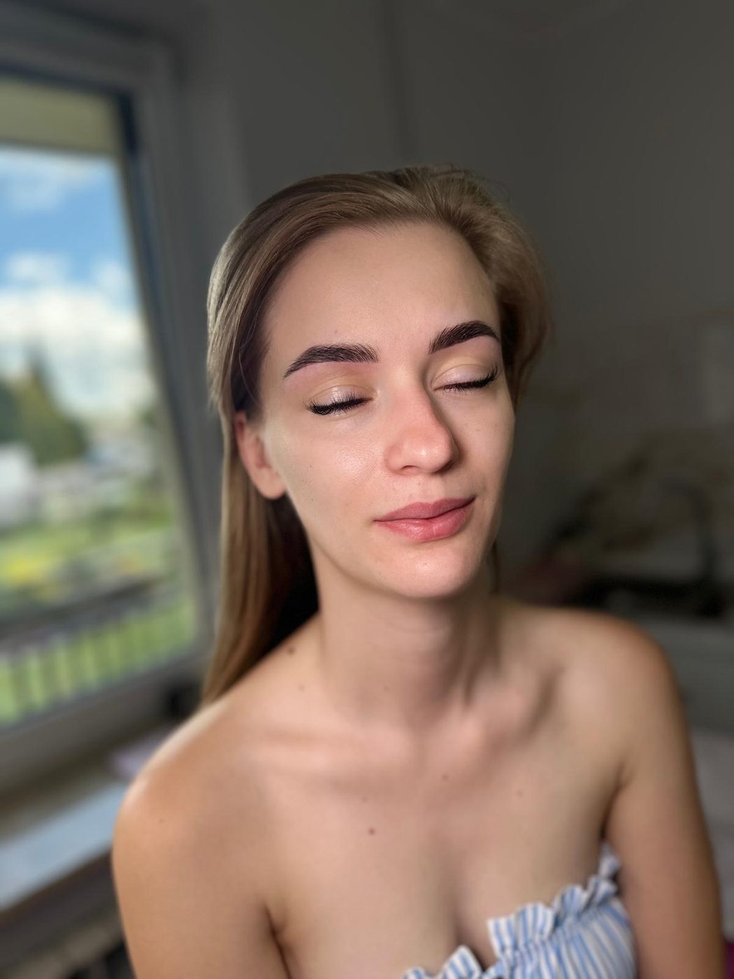Henna brwi